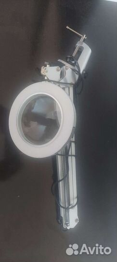 Увеличительное стекло с подсветкой