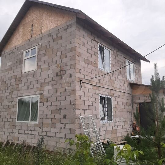 Дом 96 м² на участке 8,6 сот.