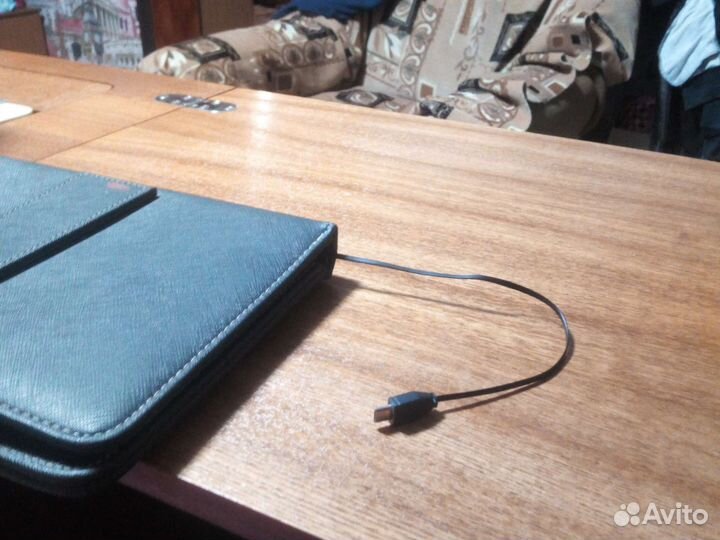 Чехол клавиатура для планшета