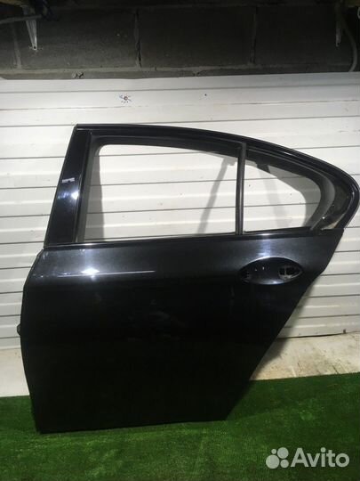 Дверь задняя левая (BMW 5)