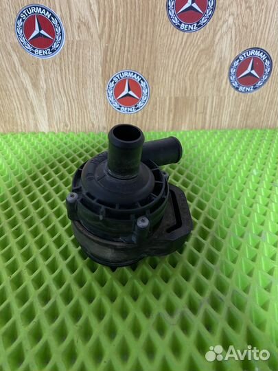 Насос водяной помпа Mercedes 2118350364