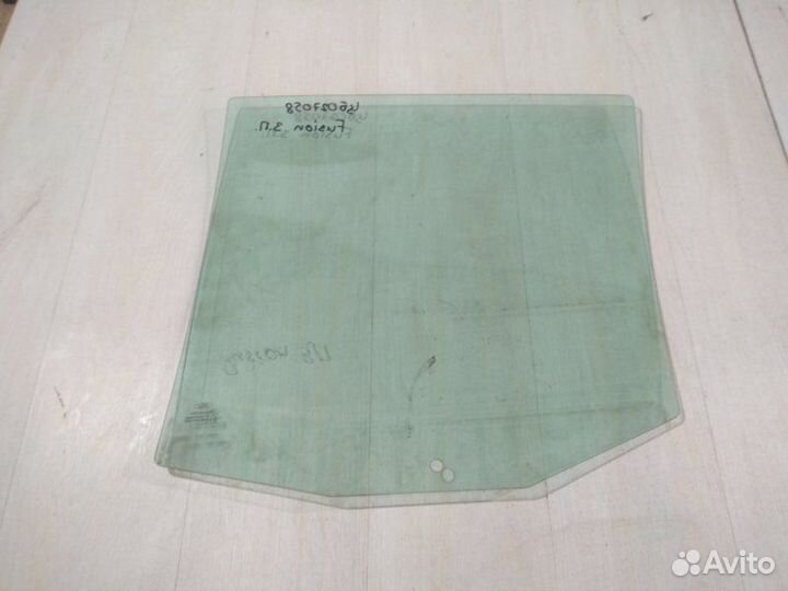 Стекло заднее правое Ford Fusion 2002 - 2005