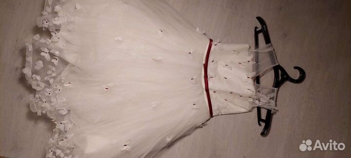 Платье праздничное на девочку