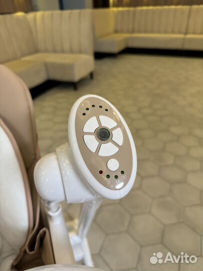 Стульчик - качеля для кормления Carrello Triumph