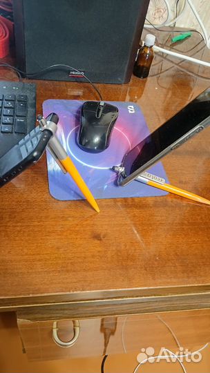 Ручка сувенирная - подставка для телефона