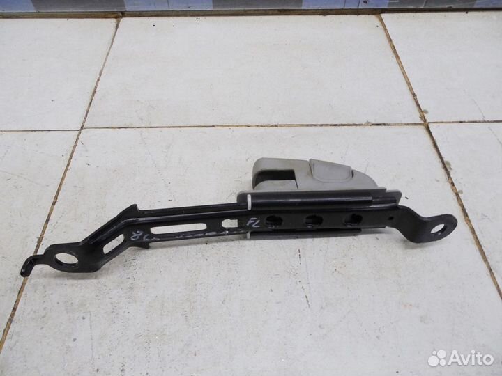 Механизм регулировки ремня безопасности X-Trail (T