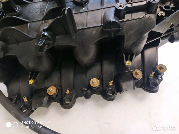 Впускной коллектор Cadillac Escalade Tahoe