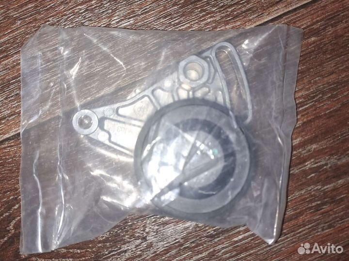 Ролик натяжной поликлинового ремня pt31059