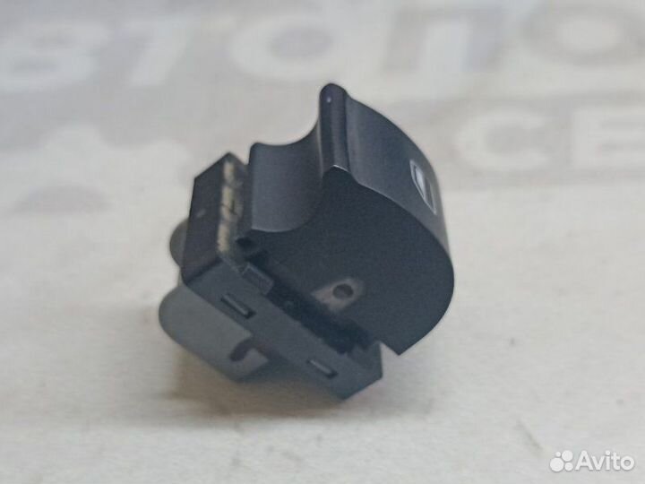 Кнопка стеклоподъемника Audi A4 B7 ALT 2006