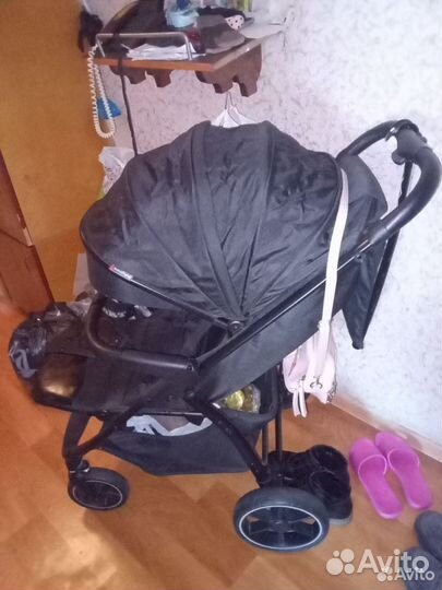 Прогулочная коляска