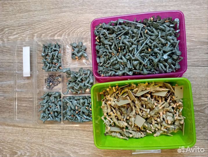 Много фигурок в масштабе 1:35