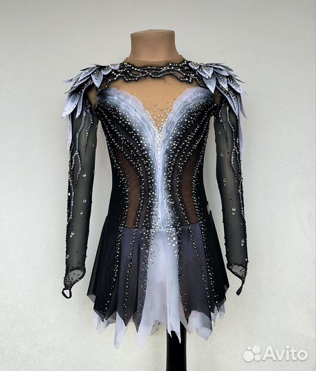 Костюм платье для фигурного катания