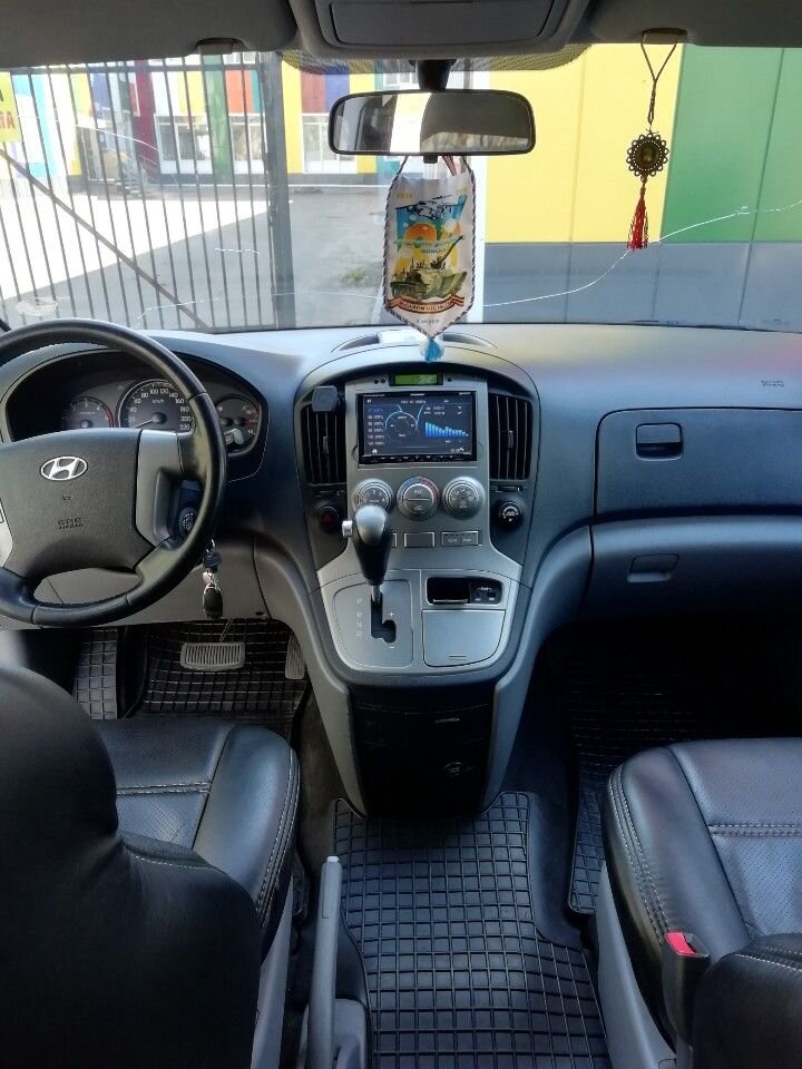 Hyundai H-1: фото владельца