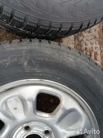 Nokian Tyres Hakkapeliitta 7 215/65 R16 102