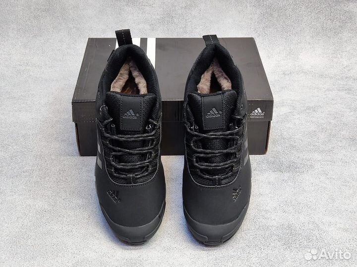 Кроссовки adidas Terrex Swift R2