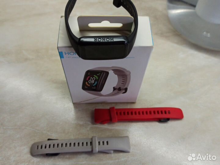 Хонор бенд 6