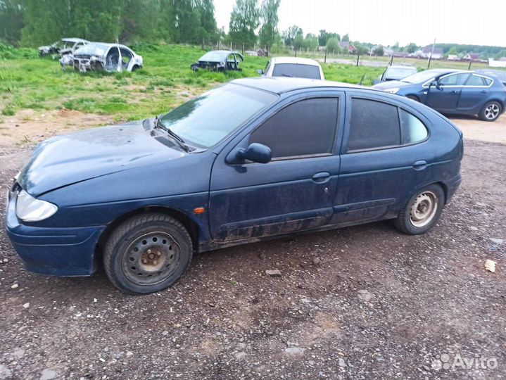Автомобиль на запчасти Renault Megane 1