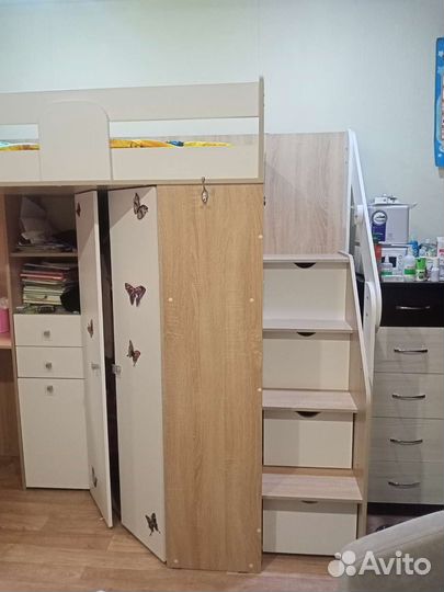 Двухъярусная кровать бу с матрасами