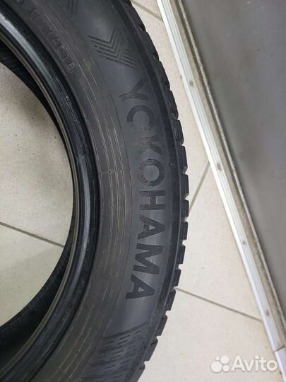 Yokohama BluEarth-4S AW21 215/60 R17 100V