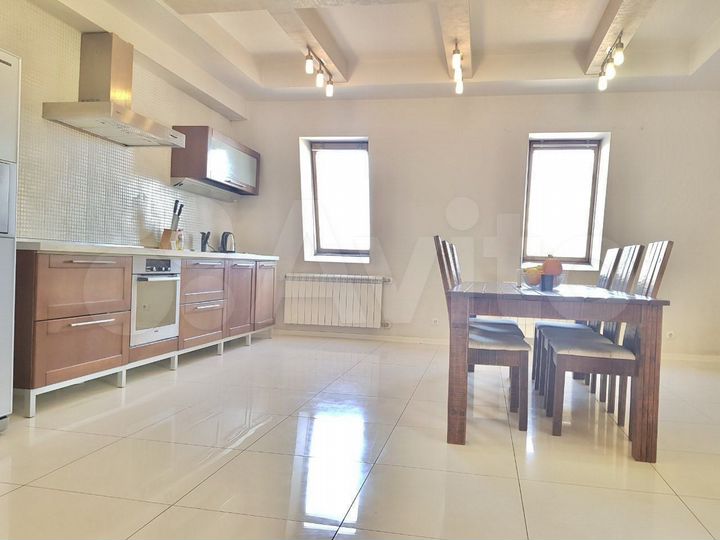 4-к. квартира, 150 м², 11/11 эт.