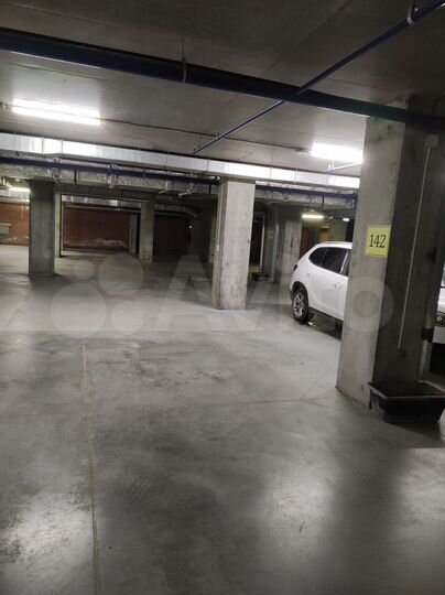 Машиноместо, 16 м²