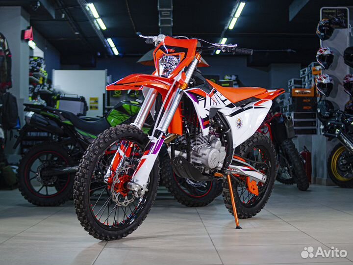 Мотоцикл kews K23 CB300RL