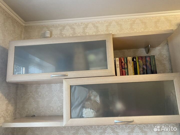 Полка навесная бу