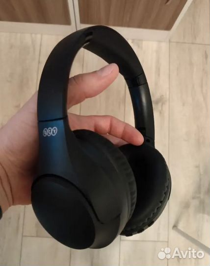 Беспроводные наушники с микрофоном QCY H2 Black