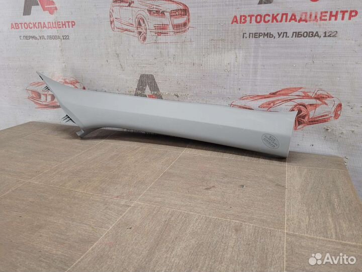 Накладка стойки кузова правая Toyota Camry V50