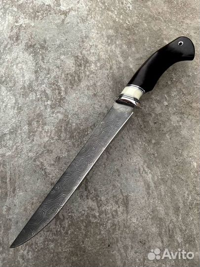 Филейный нож из дамасской стали в 750 слоев