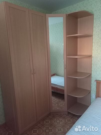 Угловой шкаф