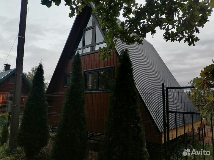А-фрейм дом шалаш треугольный дом