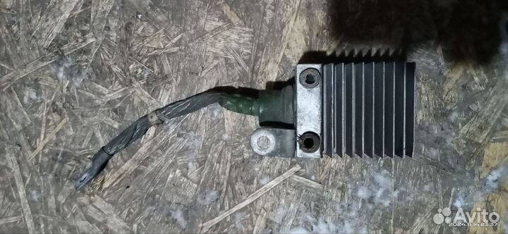 Диод лавинный