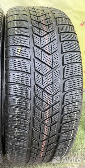 Pirelli Scorpion Winter 2 235/55 R19 105V