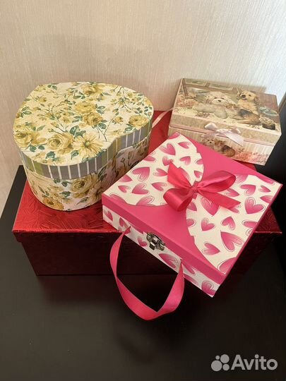 Подарочные коробки/шкатулки
