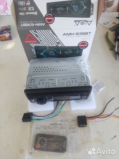 Магнитола aura AMH-535BT