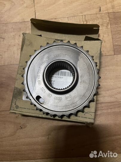 Шестерня грм VW Touareg 3.0 Tdi crca cjma