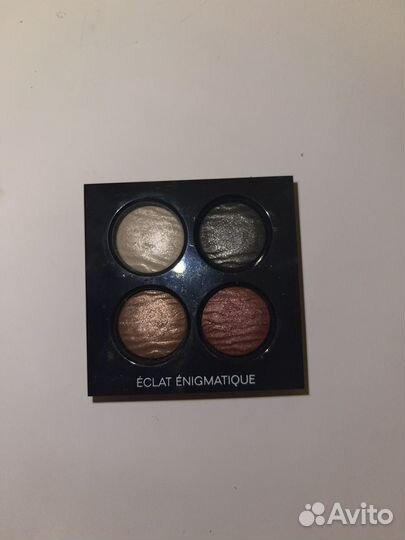 Тени для век chanel