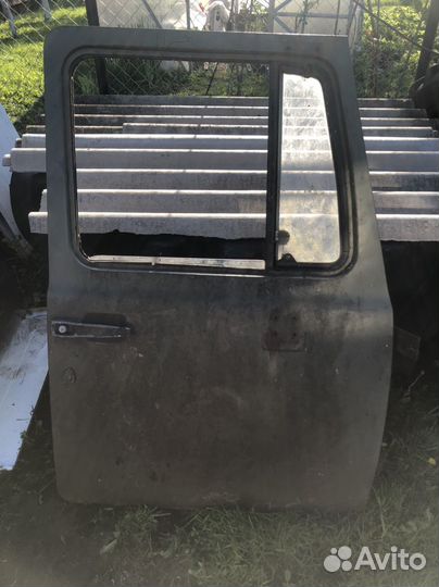 Двери переднии на газон