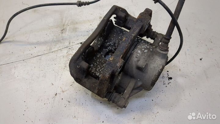 Суппорт правый передний Mercedes E W212