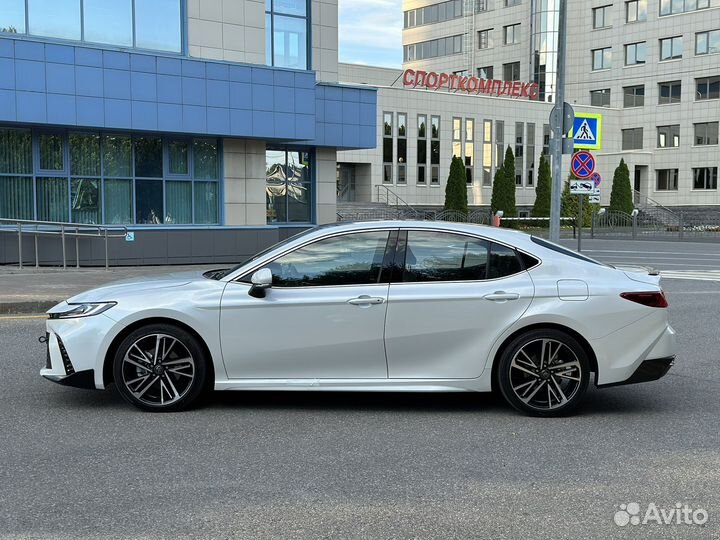 Toyota Camry 2.0 CVT, 2024, 10 км