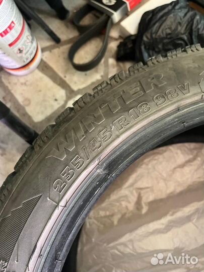 Tigar Winter 235/45 R18