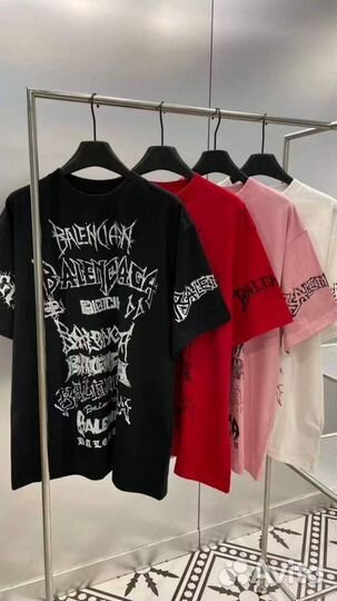 Футболки Balenciaga