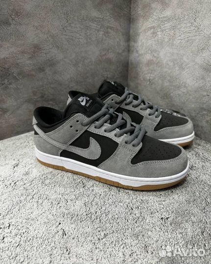 Nike SB Dunk Low Dark Grey Black Gum - кроссовки