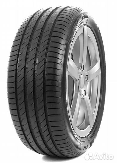 Delinte DS2 SUV 215/65 R17 99V