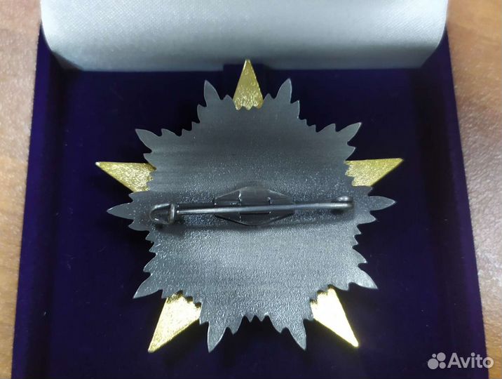 Памятный наградной знак Калашников М.Т