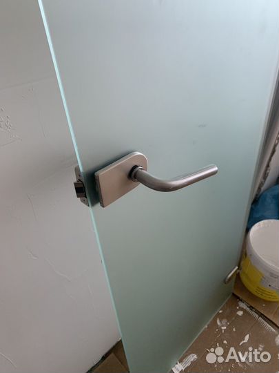 Дверь стеклянная бу