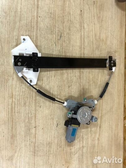 Стеклоподъемники электр. задние правые Ssangyong