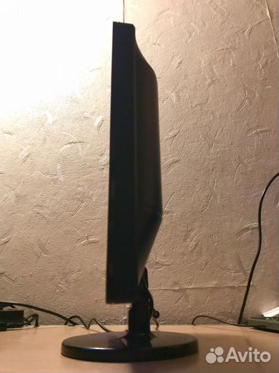 Монитор 22 дюйма