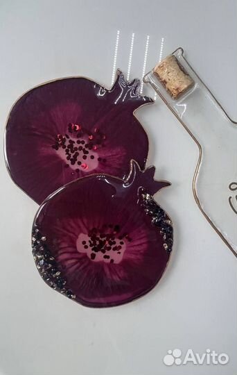 Сервировочная тарелка и подставки для подачи